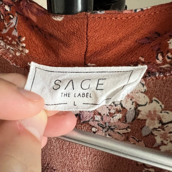 Sage the label deep v dress - Picture 5 of 6